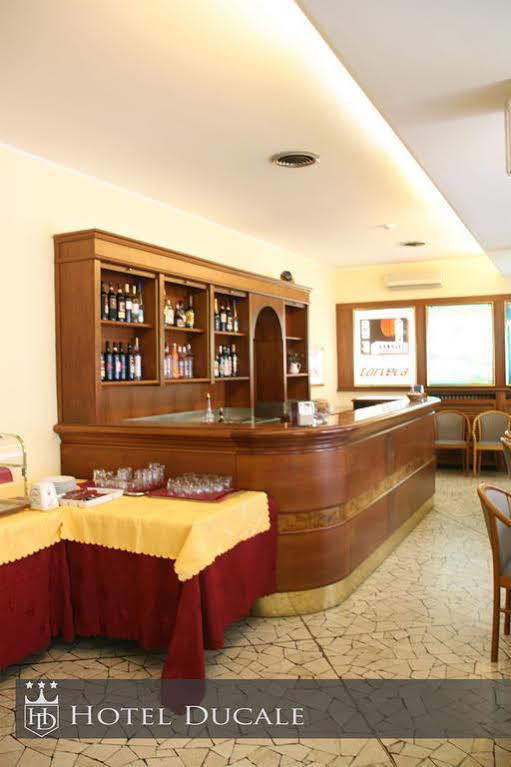 ויג'באנו Hotel Ducale מראה חיצוני תמונה