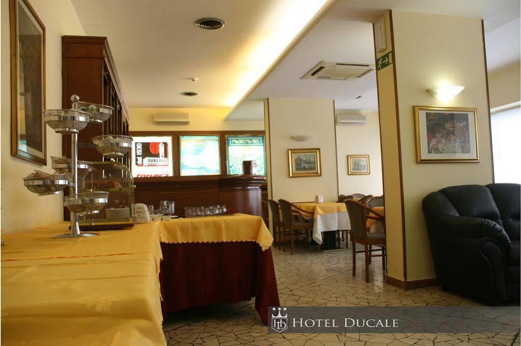 ויג'באנו Hotel Ducale מראה חיצוני תמונה